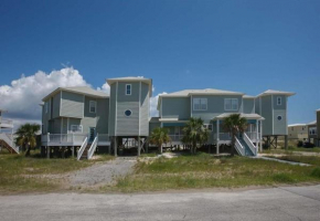 Barton's Beach House-350 S Breakers